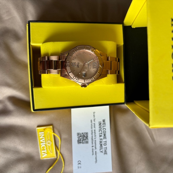 Invicta Women’s Watch - Picture 2 of 4